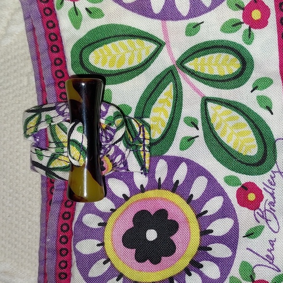 Retired Vera Bradley Cottagecore Tote Bag - Picture 3 of 14